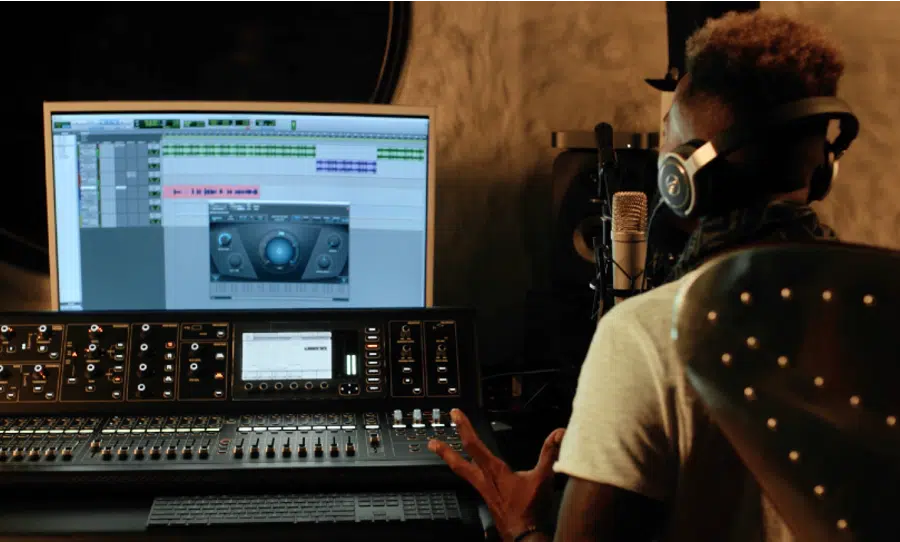 Artist using AutoTune